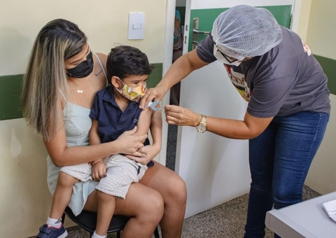 Vacinação contra a influenza e multivacinação infantil começa na segunda em Manaus