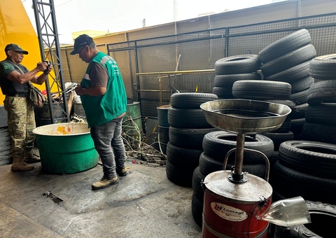 Força-tarefa notifica oito borracharias por descarte irregular em Manaus