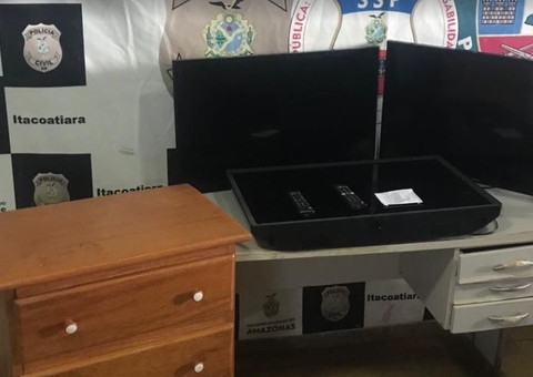 Diarista é presa por roubar R$ 9 mil da casa da patroa no Amazonas