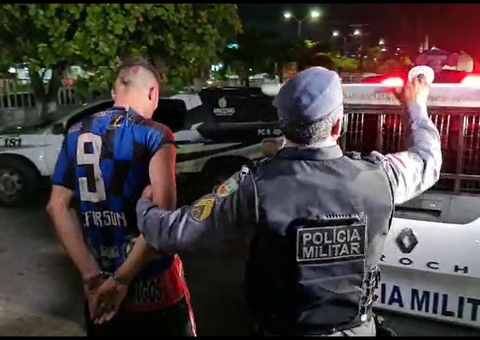 Motocicleta entra em pane mecânica e homem é preso ao fugir da polícia em Manaus