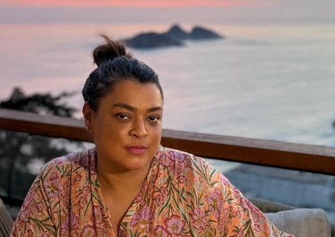 Preta Gil posta foto com a família no hospital e diz que deixou UTI