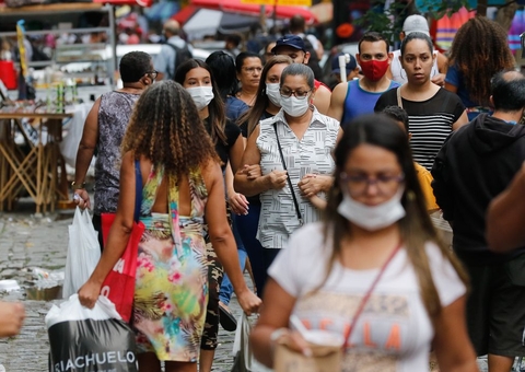 Covid-19: Brasil tem 28,7 milhões de casos e 648,9 mil mortes