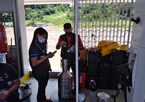 Posto flutuante é interditado durante ação de órgãos de proteção