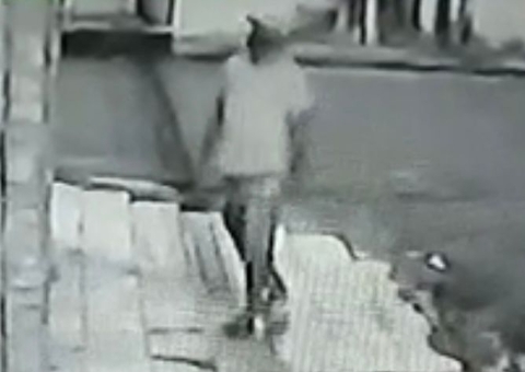 Polícia divulga imagem de homem suspeito de furto em Manaus 