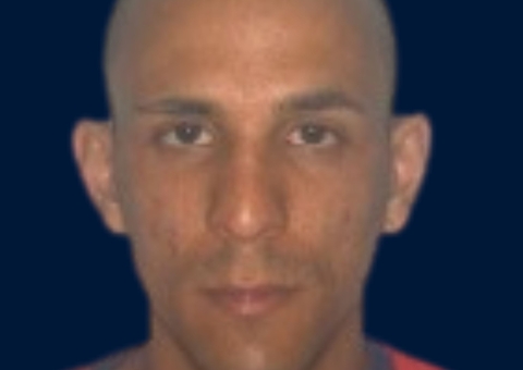 Homem quebra garrafa na cabeça de jovem após ter investidas rejeitadas no Amazonas