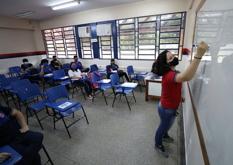 Estudantes voltam às aulas presenciais hoje em Manaus 
