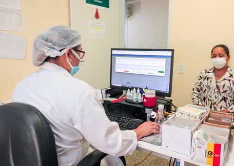 Profissionais de saúde selecionados em chamamento público já estão atuando em Manaus