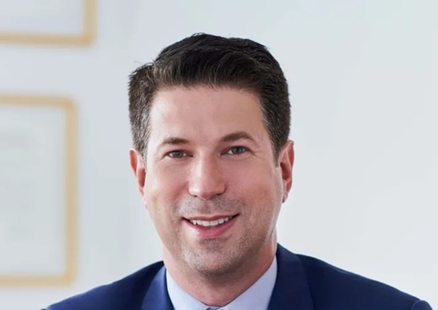 Professor da USP é preso nos EUA após disparos de chumbinho perto de sinagoga; templo judaico contesta