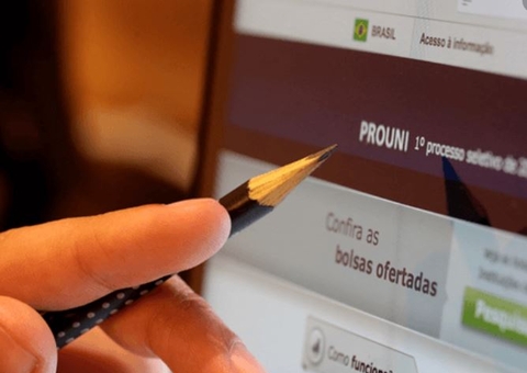 Prouni abre inscrições para vagas remanescentes e lança novidade