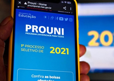 Aprovados no Prouni têm até hoje para apresentar documentos
