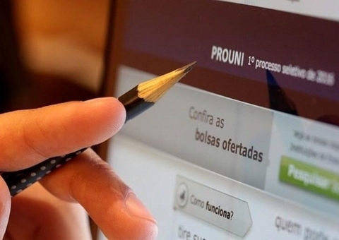 Prouni 2022 abre inscrições nesta terça