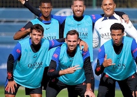 PSG faz parceria para leiloar camisas de jogadores e ajudar instituição