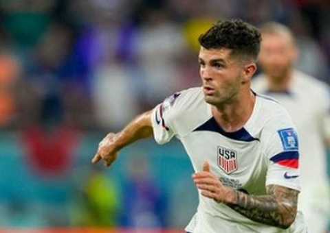 Pulisic faz gol, mas se choca com goleiro do Irã e fica caído em campo