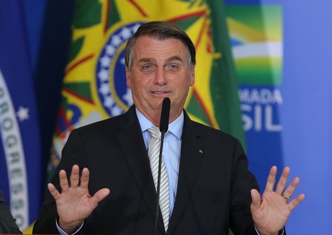 Ação sobre uso de cartão corporativo por Bolsonaro é encaminhada ao MPE