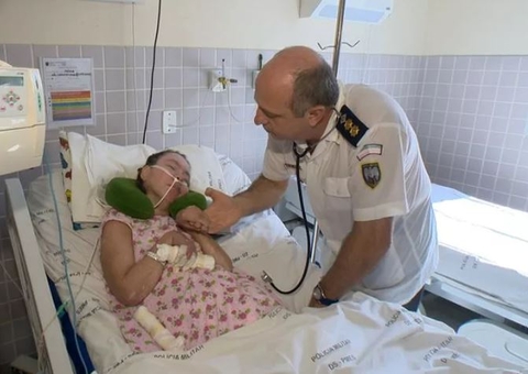 Morre mulher que passou 24 anos em coma após acidente 