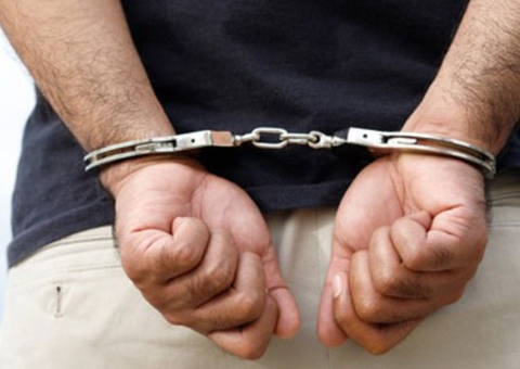 Falsos policiais são presos por forjar mandados de prisão e extorquir vítimas em Manaus