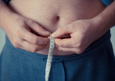 52% dos brasileiros engordaram na quarentena