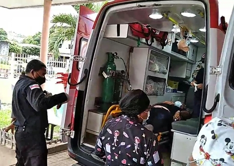 Avião com 3 pessoas faz pouso forçado em rio no Amazonas 