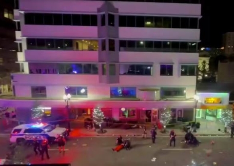Ataque durante festa de Halloween deixa 2 mortos e 6 feridos em Orlando