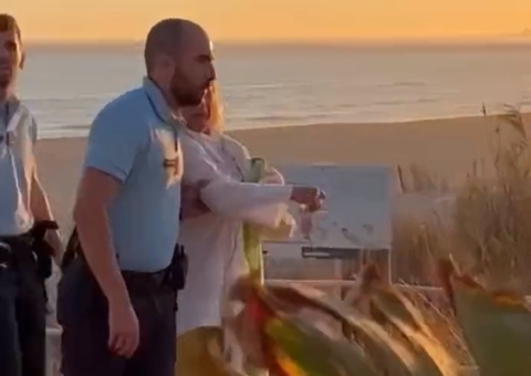 Aos gritos de Giovanna Ewbank, vídeo mostra acusada de racismo contra filhos da atriz sendo presa; ela foi liberada em seguida