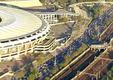 Via do Maracanã receberá nome de avenida Pelé