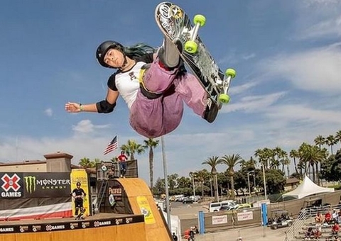 Raicca Ventura acerta a última volta e conquista prata no skate do Pan 2023