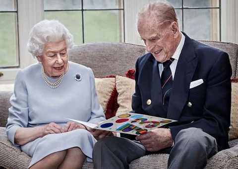 Marido de Rainha Elizabeth, príncipe Philip é internado aos 99 anos