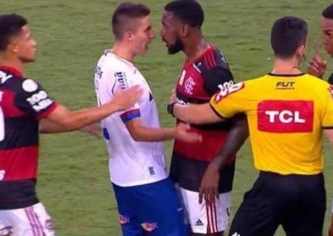 STJD arquiva acusação de injúria racial de Gerson contra Ramirez
