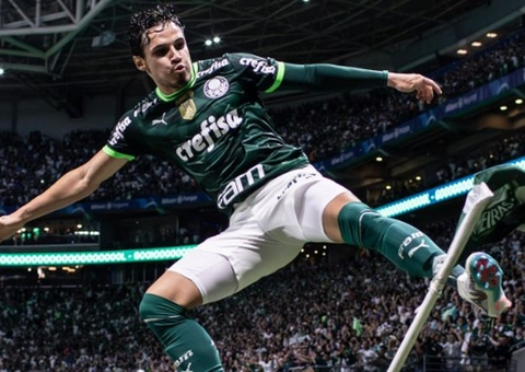 Raphael Veiga está na mira do Barcelona, diz jornal