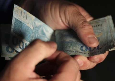 Nascidos em junho podem sacar R$1 mil de FGTS nesta quarta