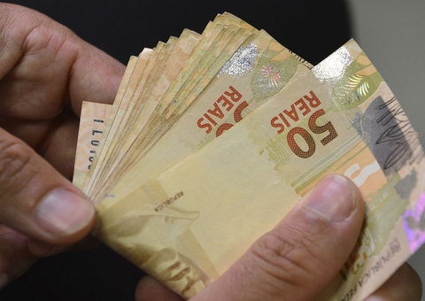 Trabalhadores nascidos em novembro podem sacar até R$ 1 mil no FGTS