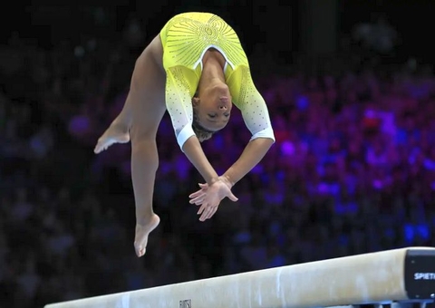 Com mais uma vitória, Rebeca é bronze na trave neste domingo
