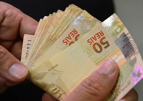 Receita paga nesta segunda último lote de restituição do IR 2024