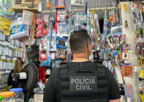 Três pessoas são presas durante fiscalização em assistências técnicas de Manaus