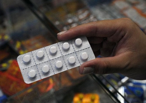 Farmacêuticas citam risco de desabastecimento com aumento de preços de remédios