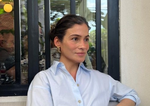 Renata Vasconcellos comemora aniversário com irmã gêmea e confunde fãs