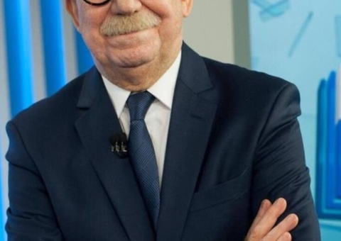 Apresentador da Record bate a cabeça ao escapar de atropelamento