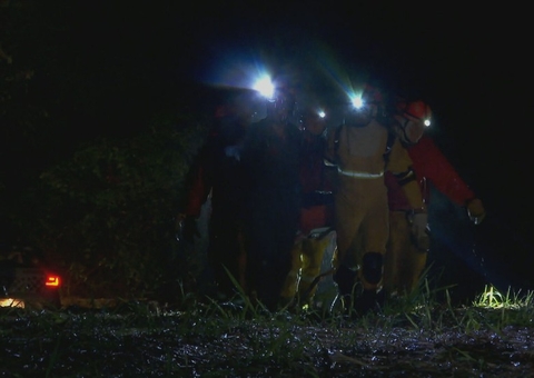 Gruta onde bombeiros morreram soterrados passa por perícia hoje