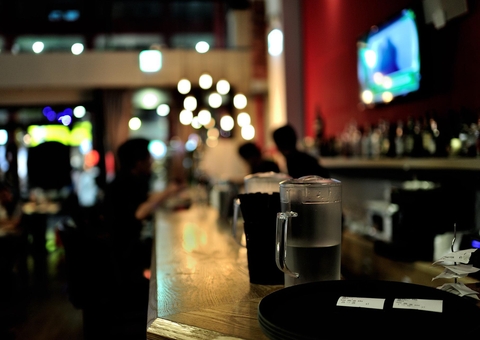 Cliente de bar finge mal-estar para não pagar conta de R$ 6 mil e acaba preso