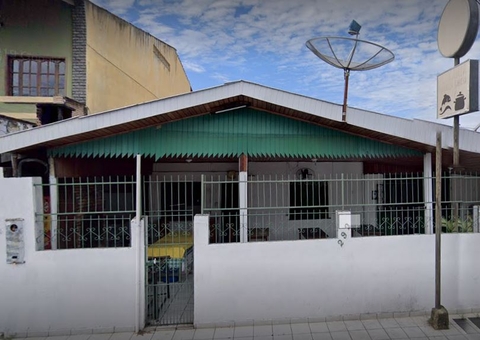 Incêndio em restaurante assusta populares em Manaus