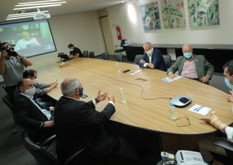 Empresários entregam proposta para reabertura gradual do comércio no AM