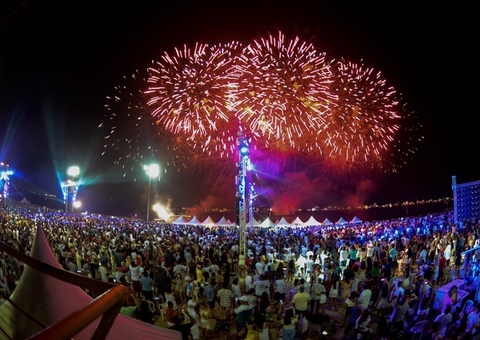 Manaus deve ter festa de Réveillon e Carnaval 2022, diz Wilson Lima