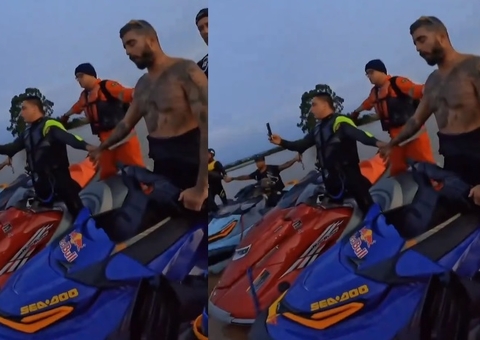 Pedro Scooby e surfistas rezam antes de mais um dia de resgate no RS