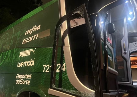 Ônibus que levava jogadoras do Palmeiras é atacado a caminho de evento