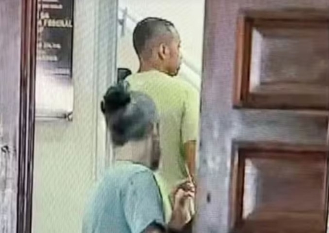 Robinho chega ao presídio de Tremembé para cumprir pena por estupro 