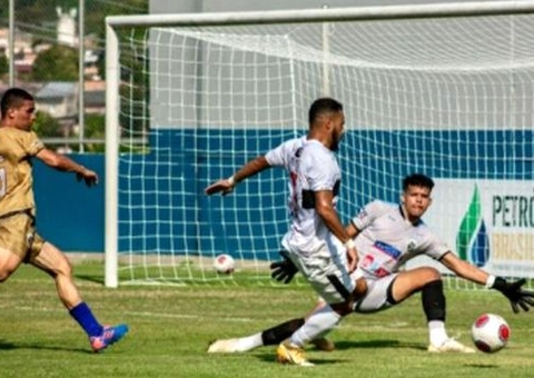 Em Manaus, Rio Negro e Parintins FC se enfrentam na final