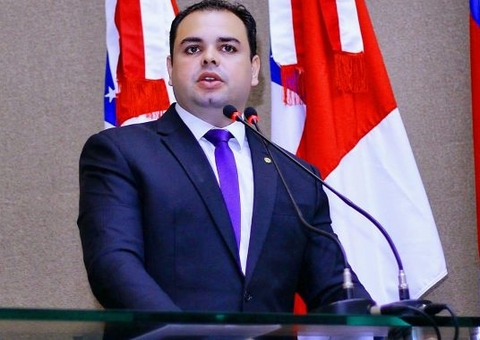 Roberto Cidade cobra Amazonas Energia por apagões elétricos em Amaturá