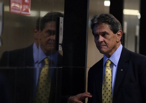 Roberto Jefferson é transferido de hospital no Rio