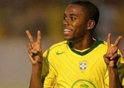 STJ nega pedido da defesa e destrava processo para que Robinho cumpra pena no Brasil