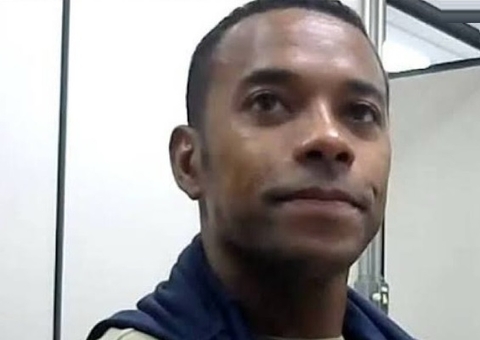 STJ nega recurso e mantém Robinho preso por estupro cometido na Itália 